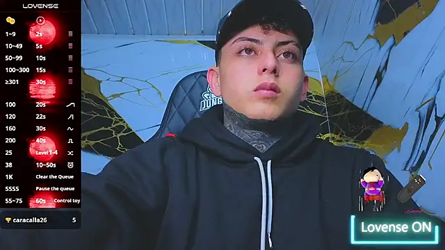 Snapshot of Kevin22_222 chatting on October 22, 6:13 am Kevin22 222 online show from October 22, 6:13 am