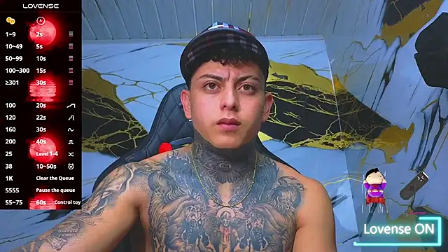 Snapshot of Kevin22_222 chatting on October 23, 4:12 am Kevin22 222 online show from October 23, 4:12 am