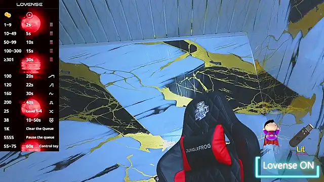 Snapshot of Kevin22_222 chatting on October 29, 2:58 am Kevin22 222 online show from October 29, 2:58 am