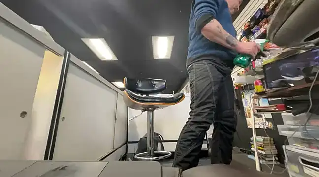 Snapshot of RawRyder8 chatting on January 24, 10:19 pm RawRyder8 online show from January 24, 10:19 pm