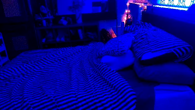 Snapshot of RawRyder8 chatting on September 23, 9:01 am RawRyder8 online show from September 23, 9:01 am