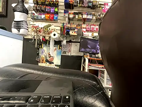 Snapshot of RawRyder8 chatting on November 7, 8:53 pm RawRyder8 online show from November 7, 8:53 pm