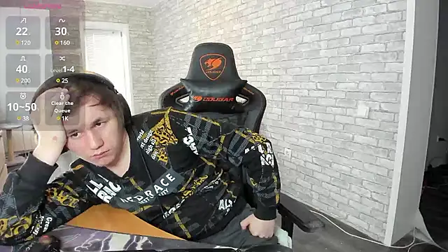 iliaskrislove online show from March 14, 7:15 am