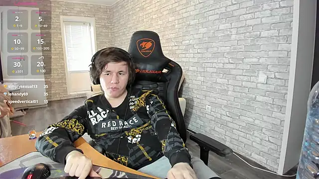 iliaskrislove online show from March 15, 1:18 pm