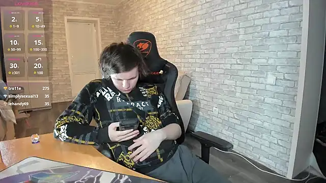 iliaskrislove online show from March 16, 4:45 pm