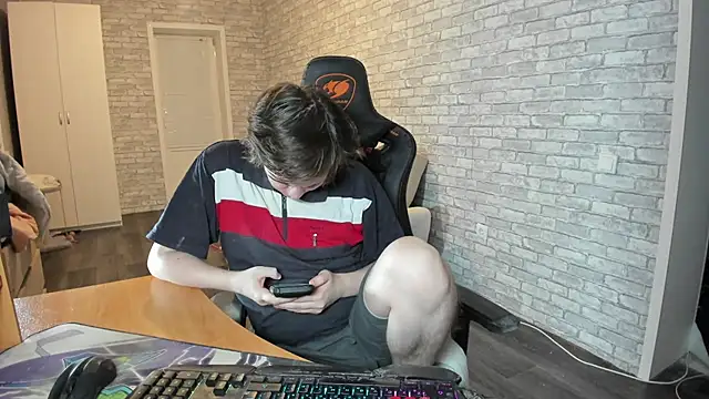 iliaskrislove online show from March 19, 11:14 pm