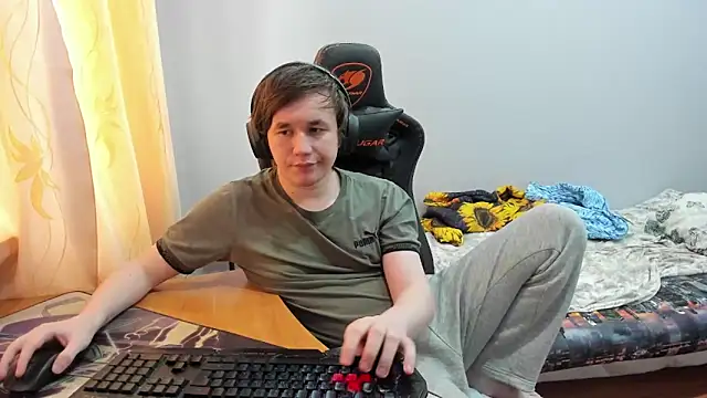 iliaskrislove online show from September 14, 5:50 am