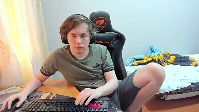 iliaskrislove online show from September 20, 11:33 am