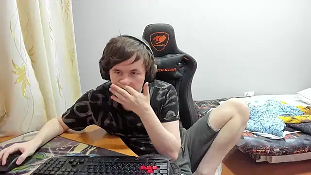 iliaskrislove online show from September 26, 4:11 pm