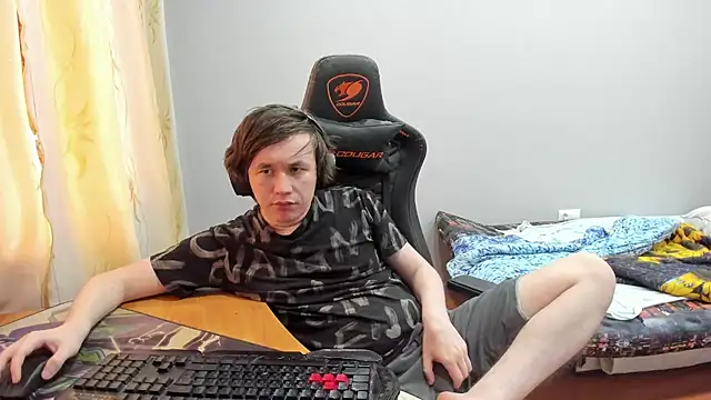 iliaskrislove online show from September 27, 4:17 am