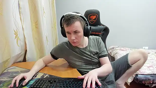 iliaskrislove online show from November 13, 3:49 am