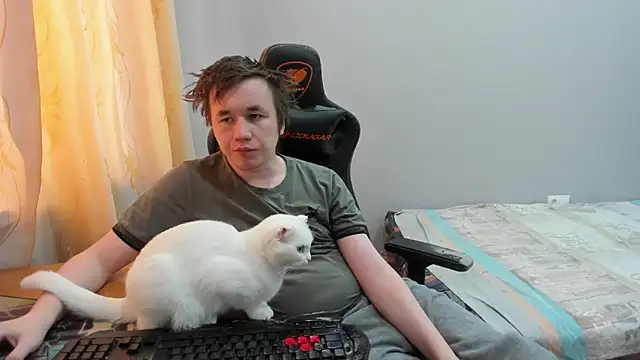 iliaskrislove online show from February 25, 5:17 am