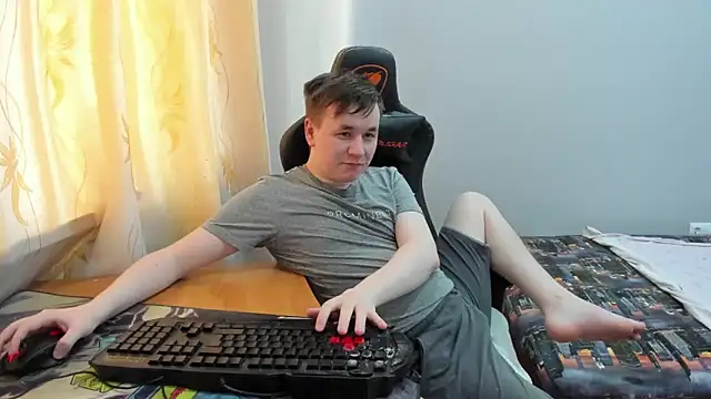 iliaskrislove online show from May 15, 11:34 pm