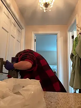 Snapshot of FreakNastyLacie chatting on February 11, 6:22 pm FreakNastyLacie online show from February 11, 6:22 pm