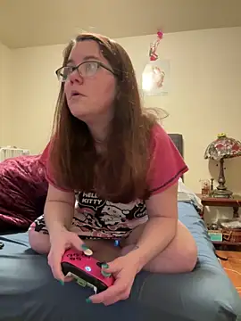 Snapshot of FreakNastyLacie chatting on February 12, 2:54 pm FreakNastyLacie online show from February 12, 2:54 pm