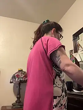 Snapshot of FreakNastyLacie chatting on February 12, 5:58 pm FreakNastyLacie online show from February 12, 5:58 pm