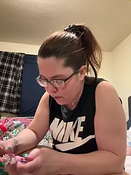 Snapshot of FreakNastyLacie chatting on February 14, 2:50 am FreakNastyLacie online show from February 14, 2:50 am