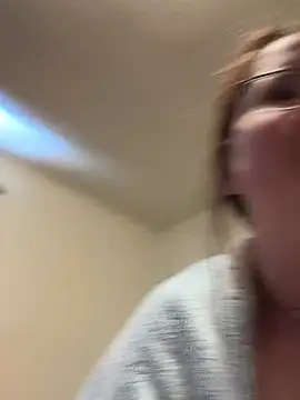 Snapshot of FreakNastyLacie chatting on February 18, 1:55 pm FreakNastyLacie online show from February 18, 1:55 pm