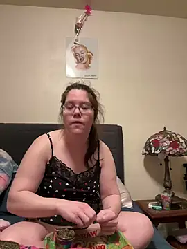 Snapshot of FreakNastyLacie chatting on February 26, 7:20 am FreakNastyLacie online show from February 26, 7:20 am