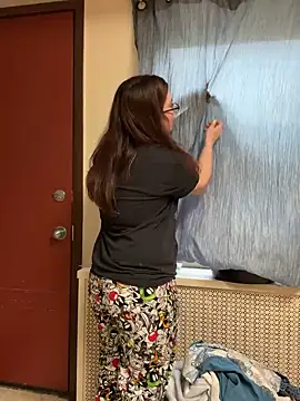 Snapshot of FreakNastyLacie chatting on February 27, 6:20 pm FreakNastyLacie online show from February 27, 6:20 pm