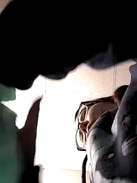 Snapshot of FreakNastyLacie chatting on March 1, 3:32 am FreakNastyLacie online show from March 1, 3:32 am