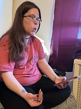 Snapshot of FreakNastyLacie chatting on March 21, 3:46 pm FreakNastyLacie online show from March 21, 3:46 pm