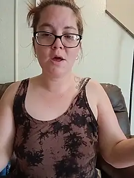 Snapshot of FreakNastyLacie chatting on July 18, 1:37 pm FreakNastyLacie online show from July 18, 1:37 pm