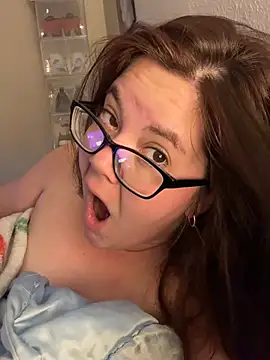 Snapshot of FreakNastyLacie chatting on July 29, 2:04 pm FreakNastyLacie online show from July 29, 2:04 pm