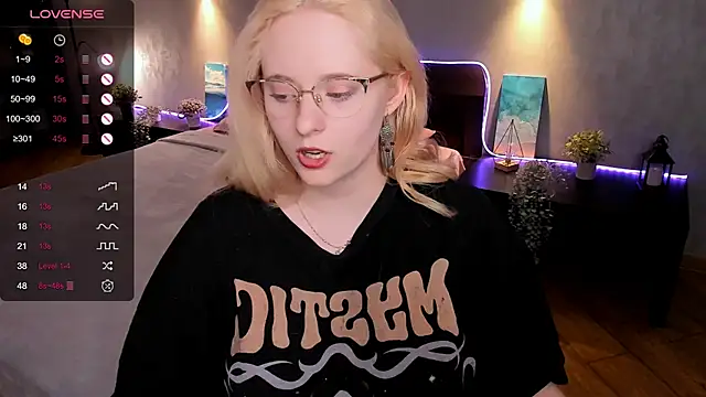 Aemilia  online show from February 4, 9:28 am