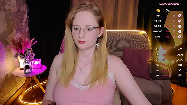 Aemilia  online show from October 19, 6:14 am