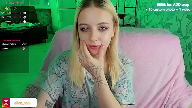 Alice Halle online show from December 14, 4:45 am