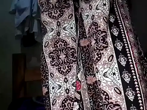 zaynlovena online show from December 11, 3:26 pm