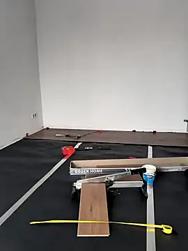 Snapshot of Linalicious chatting on January 21, 11:03 am Linalicious online show from January 21, 11:03 am