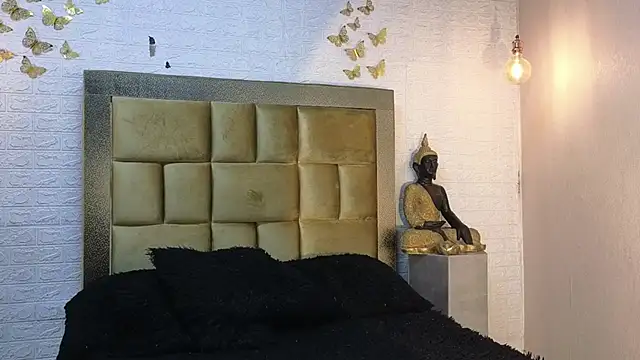 ximenawilliamss online show from February 13, 10:17 pm