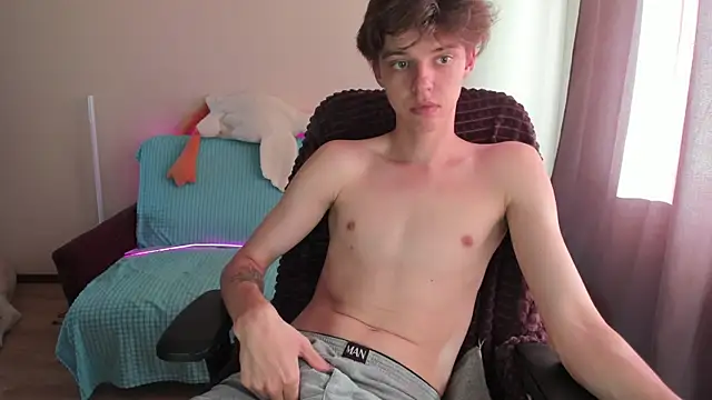 Liam sexy1 online show from September 9, 12:48 pm