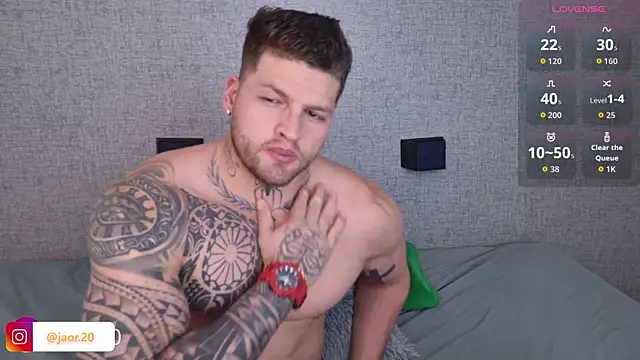 Jaor owens20 online show from February 26, 12:31 am