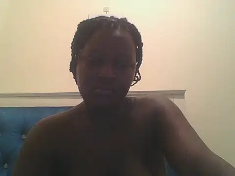 Snapshot of Heavy_ass chatting on February 13, 3:39 am Heavy ass online show from February 13, 3:39 am