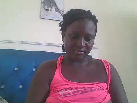 Snapshot of Heavy_ass chatting on February 18, 6:37 am Heavy ass online show from February 18, 6:37 am
