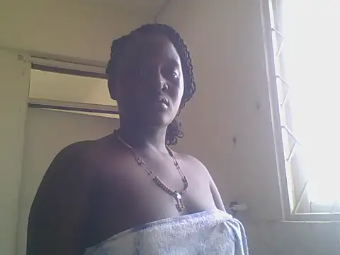 Snapshot of Heavy_ass chatting on February 24, 9:53 am Heavy ass online show from February 24, 9:53 am