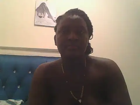 Snapshot of Heavy_ass chatting on February 25, 7:14 pm Heavy ass online show from February 25, 7:14 pm