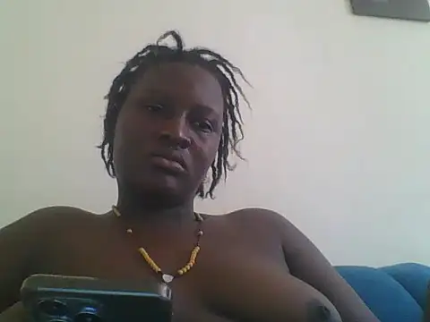 Snapshot of Heavy_ass chatting on March 17, 7:24 am Heavy ass online show from March 17, 7:24 am