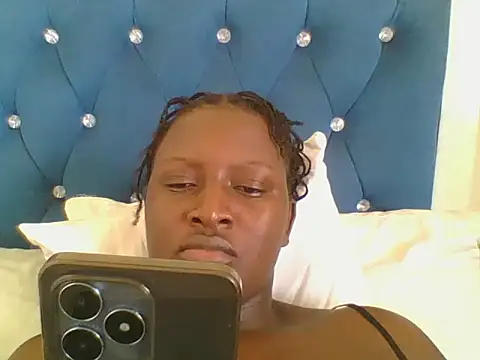 Snapshot of Heavy_ass chatting on September 9, 6:13 am Heavy ass online show from September 9, 6:13 am