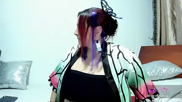 Snapshot of SuzyGamingFairy chatting on September 14, 11:59 pm SuzyGamingFairy online show from September 14, 11:59 pm