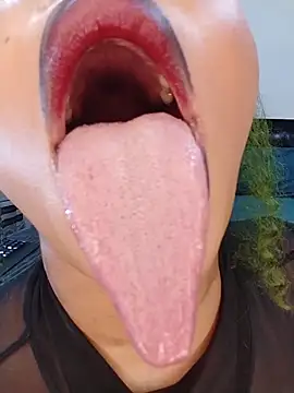 Snapshot of Sugartonguexx chatting on March 3, 7:09 pm Sugartonguexx online show from March 3, 7:09 pm