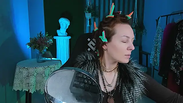 VandaRossi online show from January 19, 5:48 am