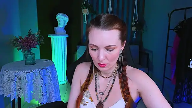 VandaRossi online show from February 7, 11:12 am