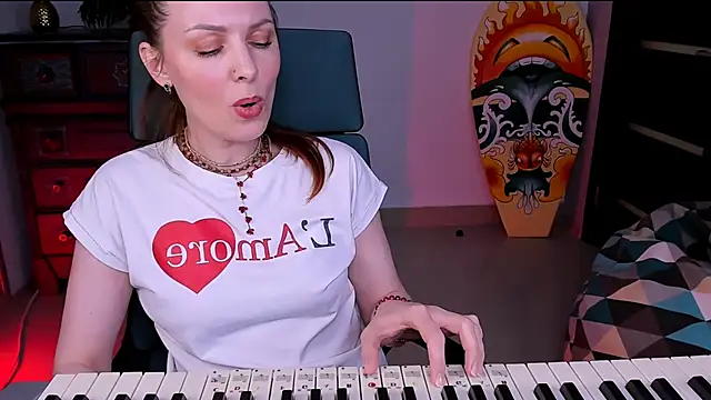 VandaRossi online show from February 9, 2:18 pm