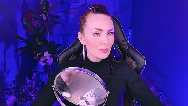 VandaRossi online show from March 1, 5:49 pm