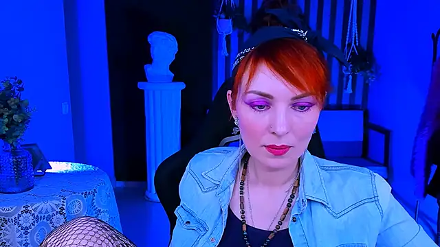 VandaRossi online show from March 7, 8:13 am