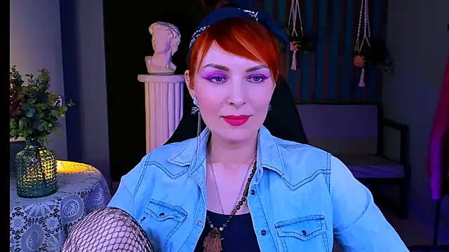 VandaRossi online show from March 7, 11:29 am